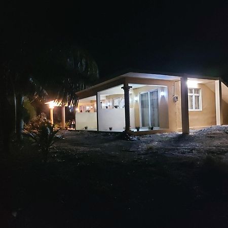 Ocean Viewpoint Lodge Порт Матурин Екстериор снимка